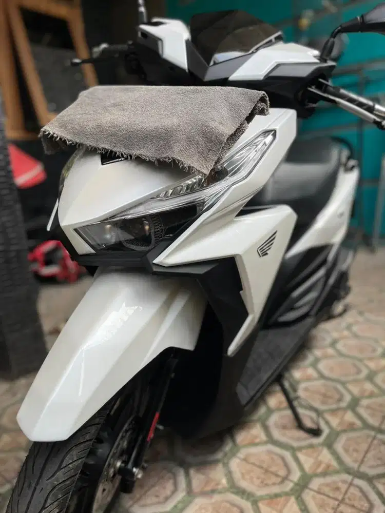 Vario 150 LED 2017 CBS ISS Istimewa