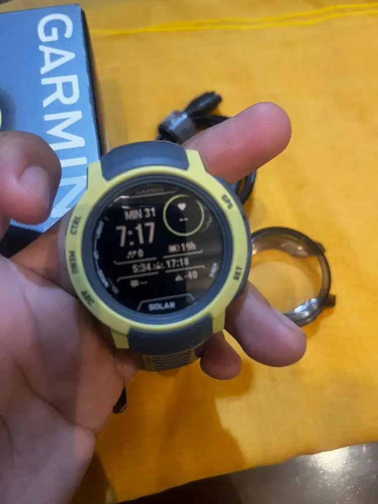 garmin instict 2 surf