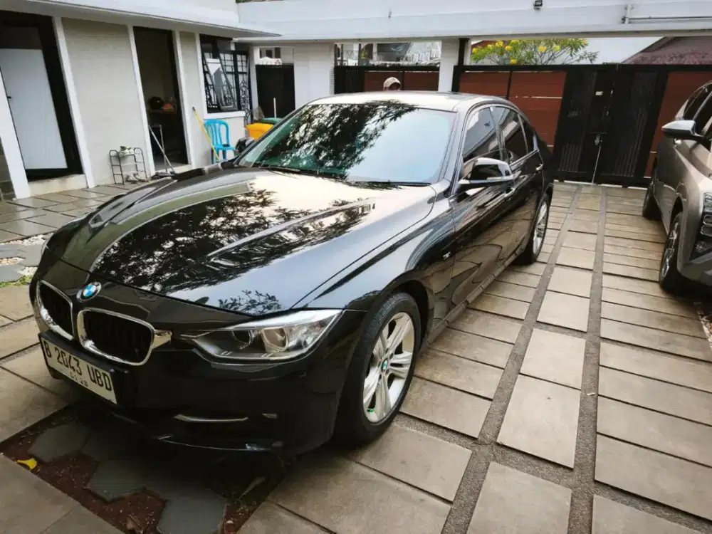 BMW Sport F30 LOW KM 44 rb !!