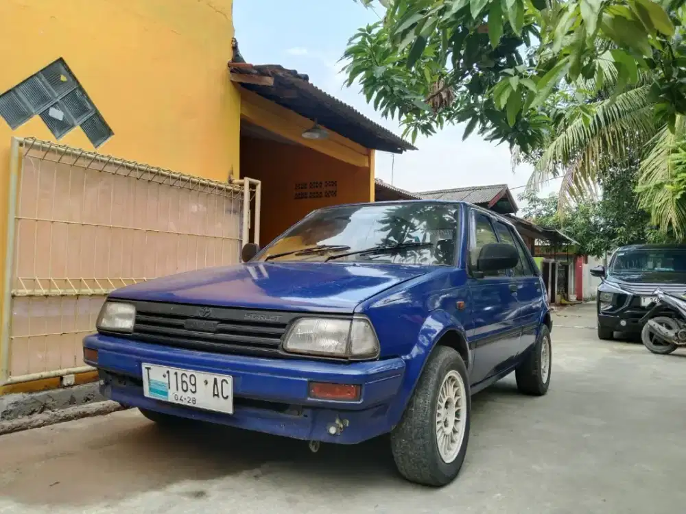 Toyota starlet 1.0