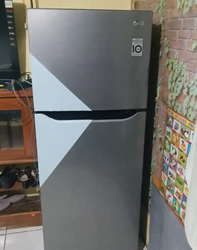 Kulkas lg 2 pintu inverter normal beku