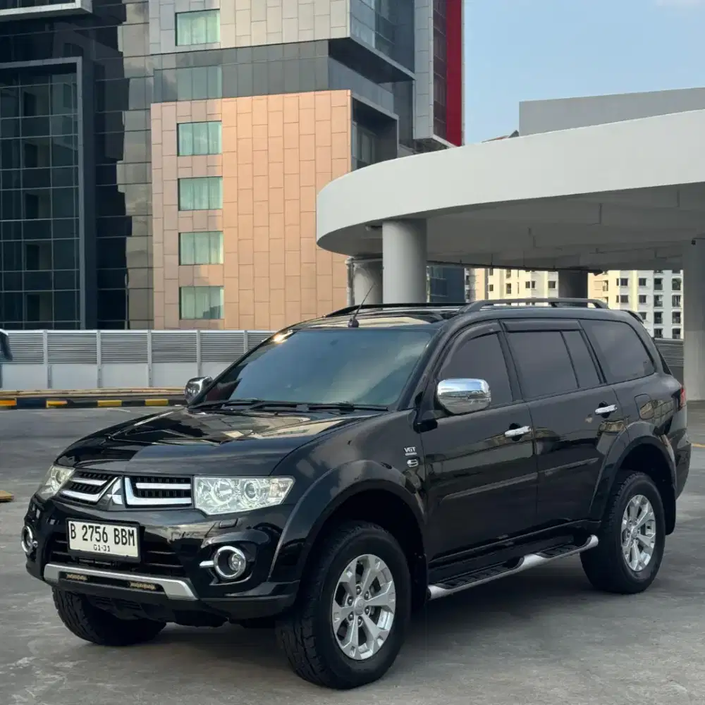 Pajero Sport Dakar 4x2 AT 2015 Diesel