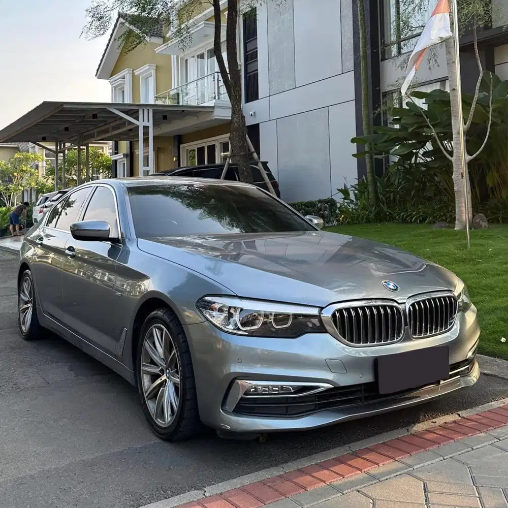 (CASH) BMW 520i G30 2018