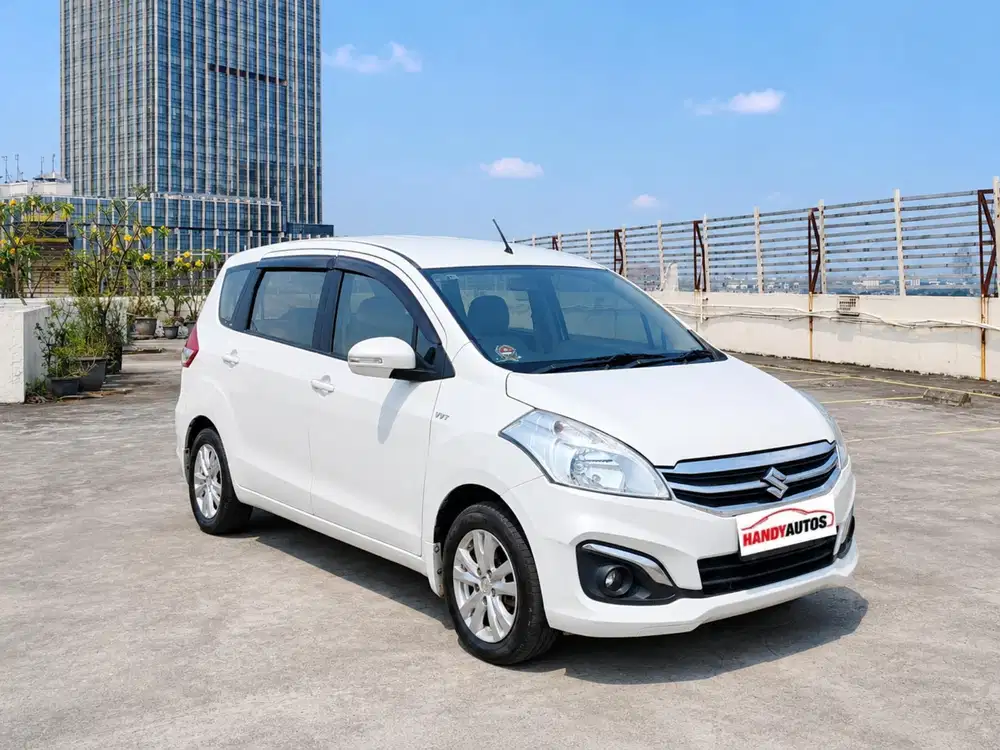 Suzuki Ertiga GX Tahun 2017 Automatic Putih Metalik