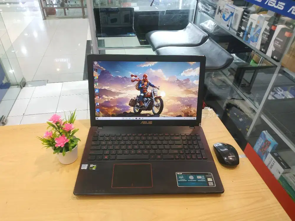 JUAL LAPTOP ASUS X550J CORE i7 RAM 8GB SSD 256GB NVIDIA