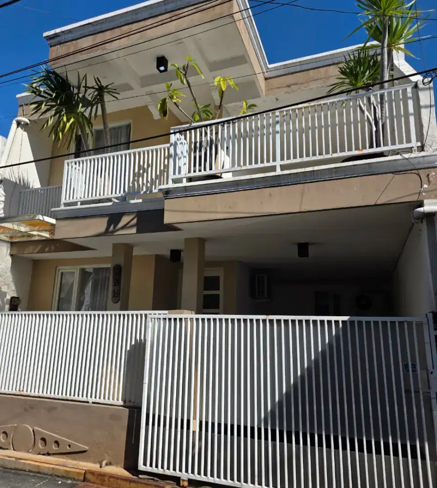 Rumah Taman Pondok Indah EE - 11 Wiyung Surabaya