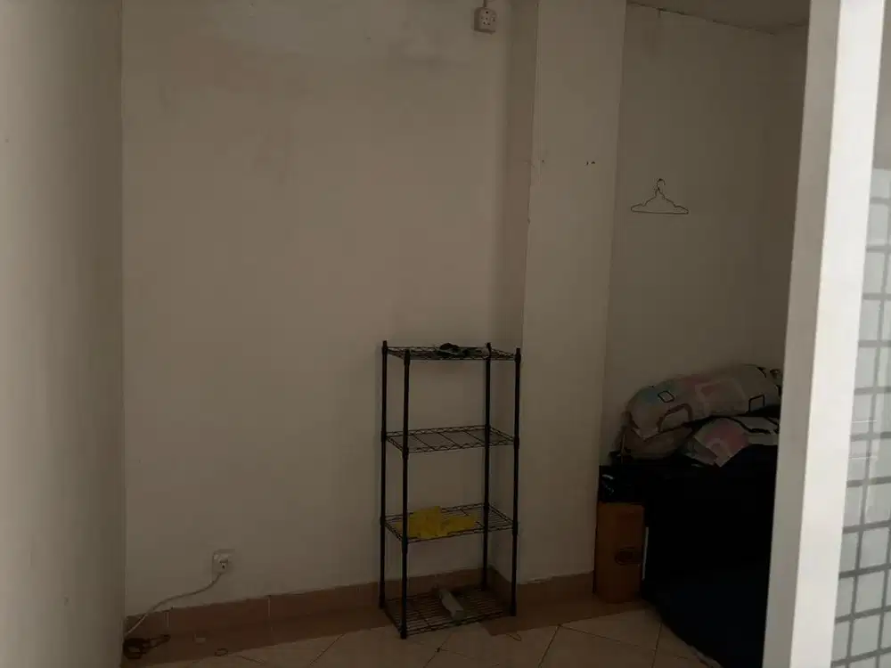 Ruang penyimpanan storage room
