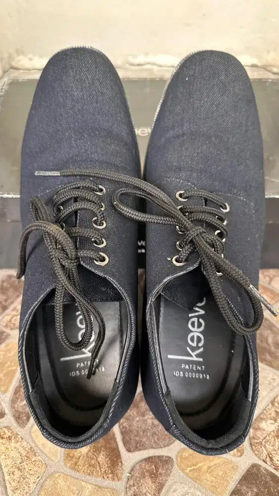 Sepatu Keeve Penambah Tinggi Badan Pria uk 41