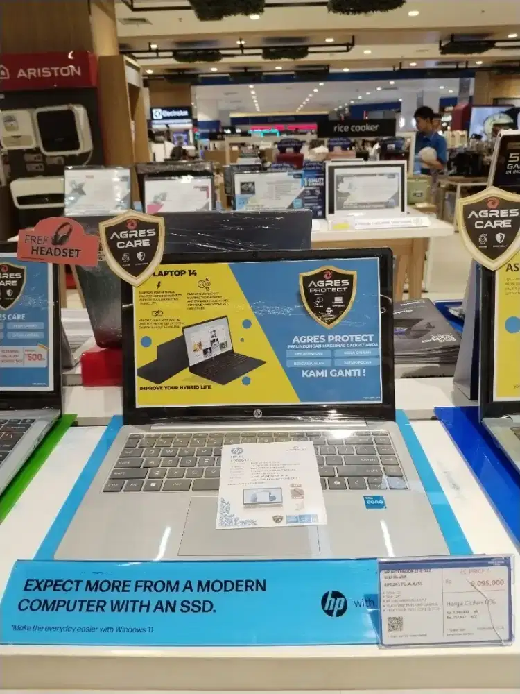LAPTOP HP EP0261TU