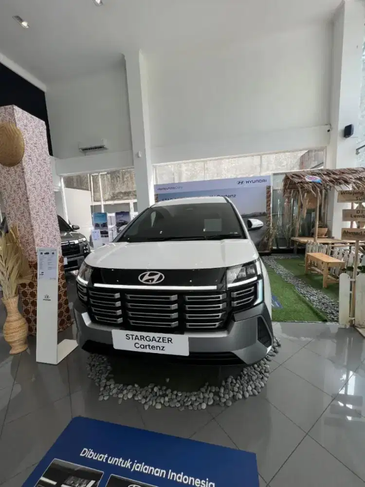 HYUNDAI STARGAZER