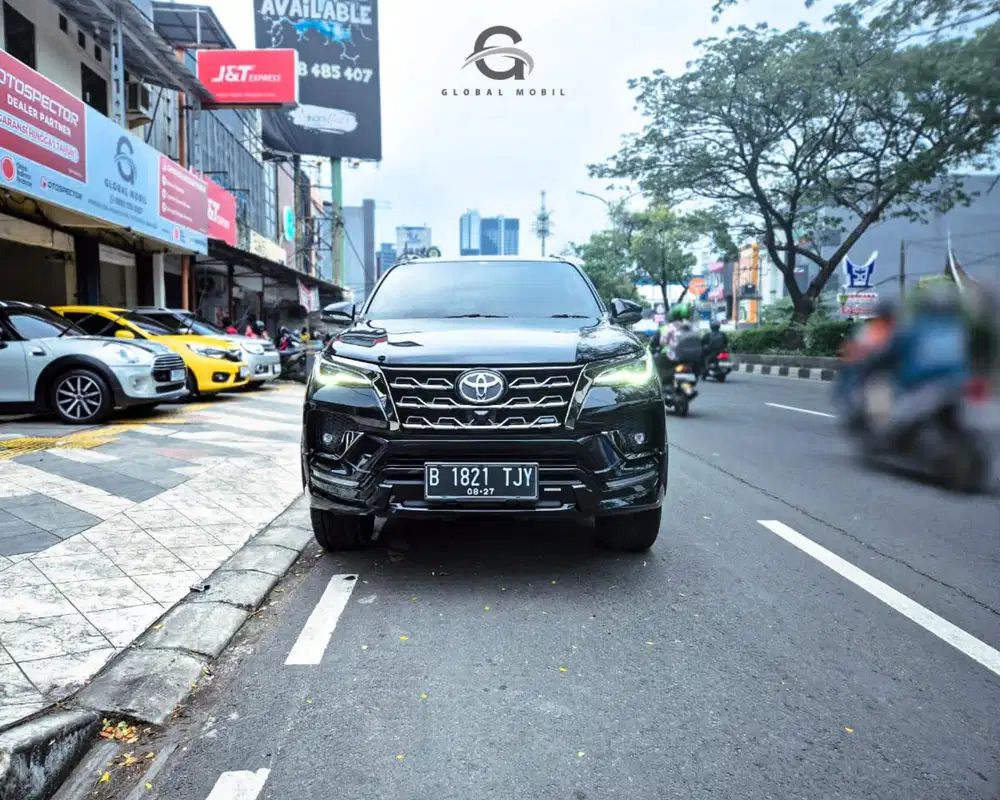 Toyota Fortuner VRZ GR 2.8 Matic Diesel 2022 (Ganjil)