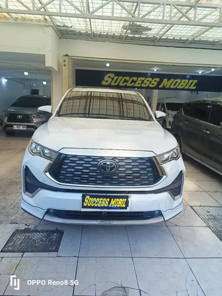 ZENIX Q MODELISTA HYBRID 2024