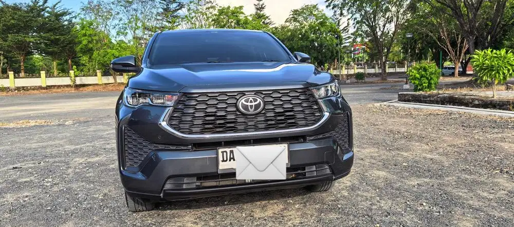 Toyota Innova Zenix V Bensin AT Tahun 2024