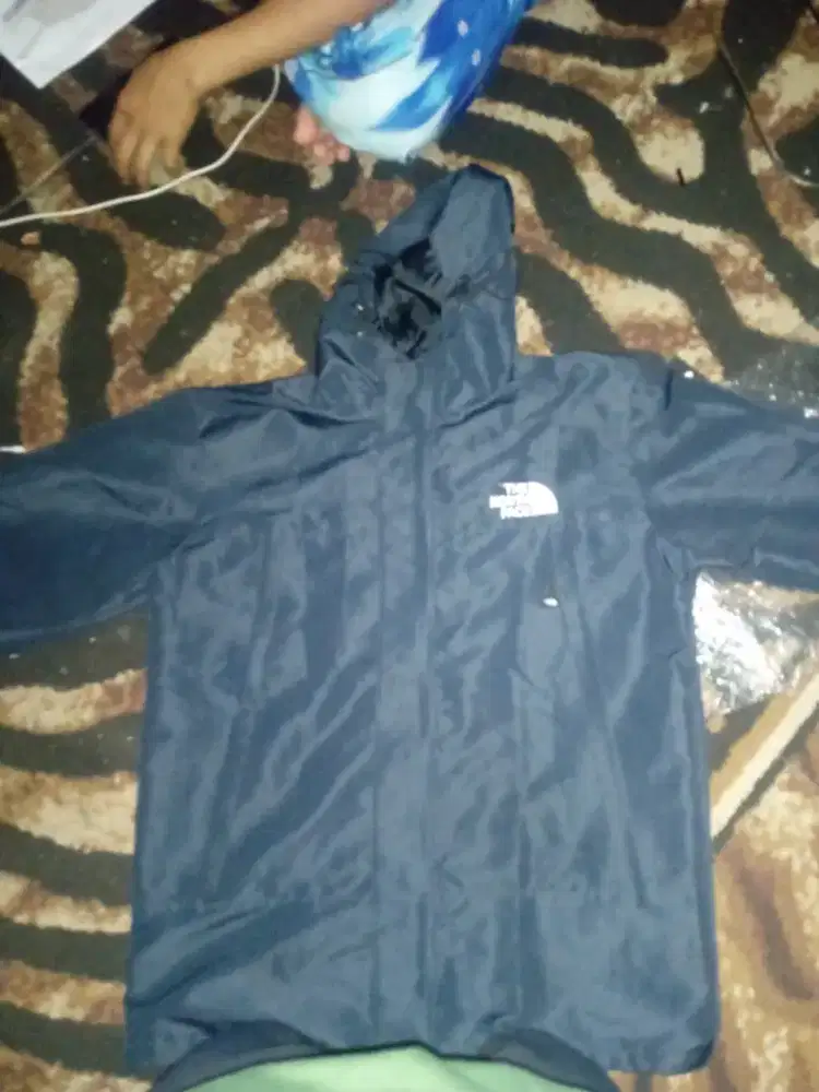 Jaket untuk ke gunung