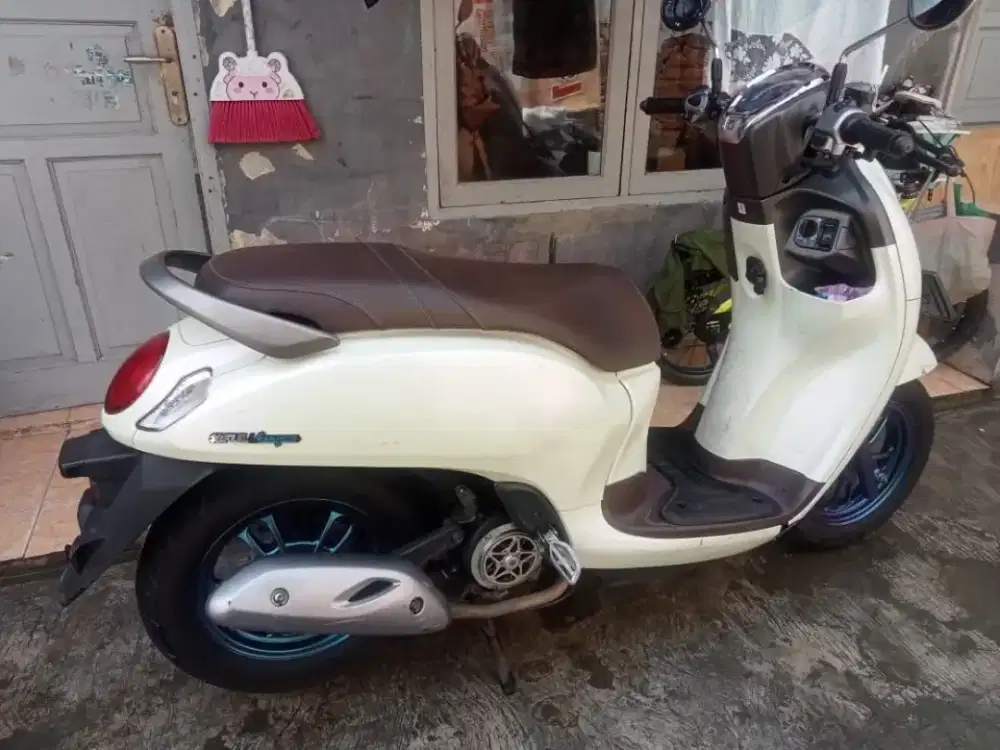 Honda scoopy 2023 mulus tinggal gas