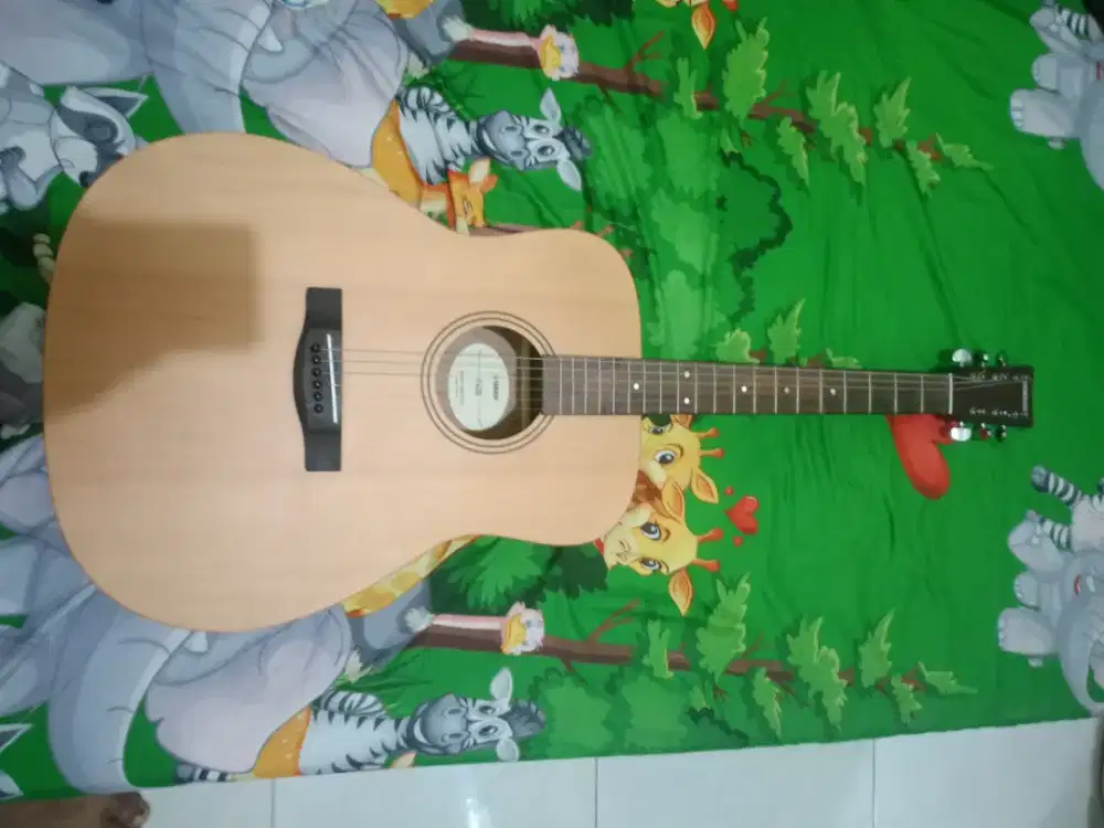 Gitar Akustik Yamaha F400 Original