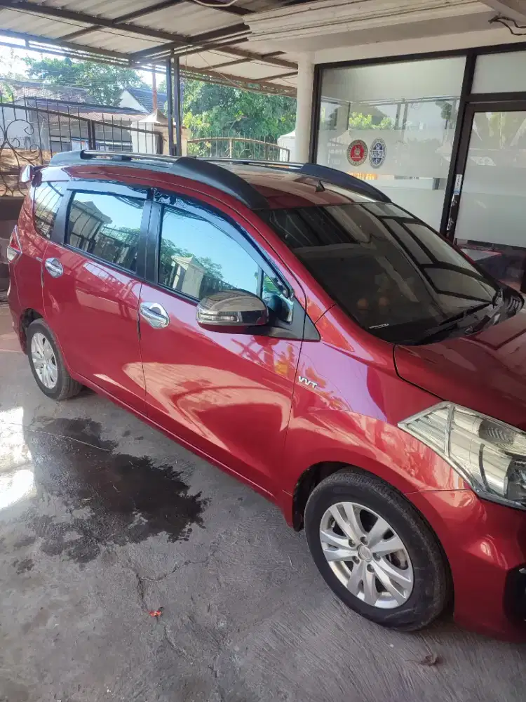 Di jual mobil ertiga gx 2017