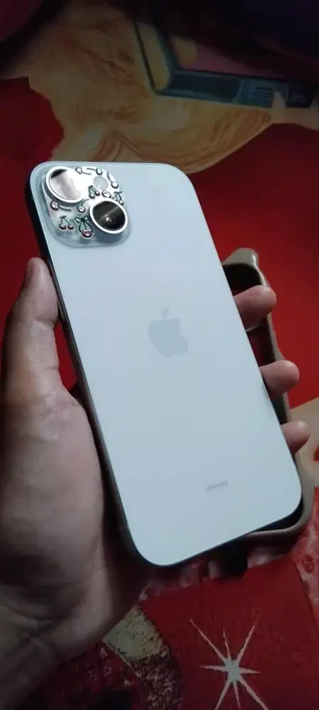 DIJUAL IPHONE 15 SECOND