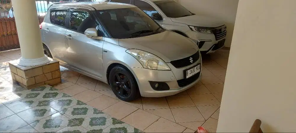Suzuki Swift 2013, Matic, Silver