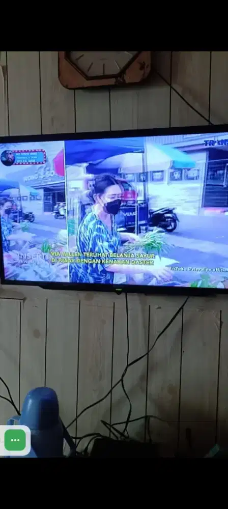 Dijual TV LCD/LED Sharp 32 inchi.