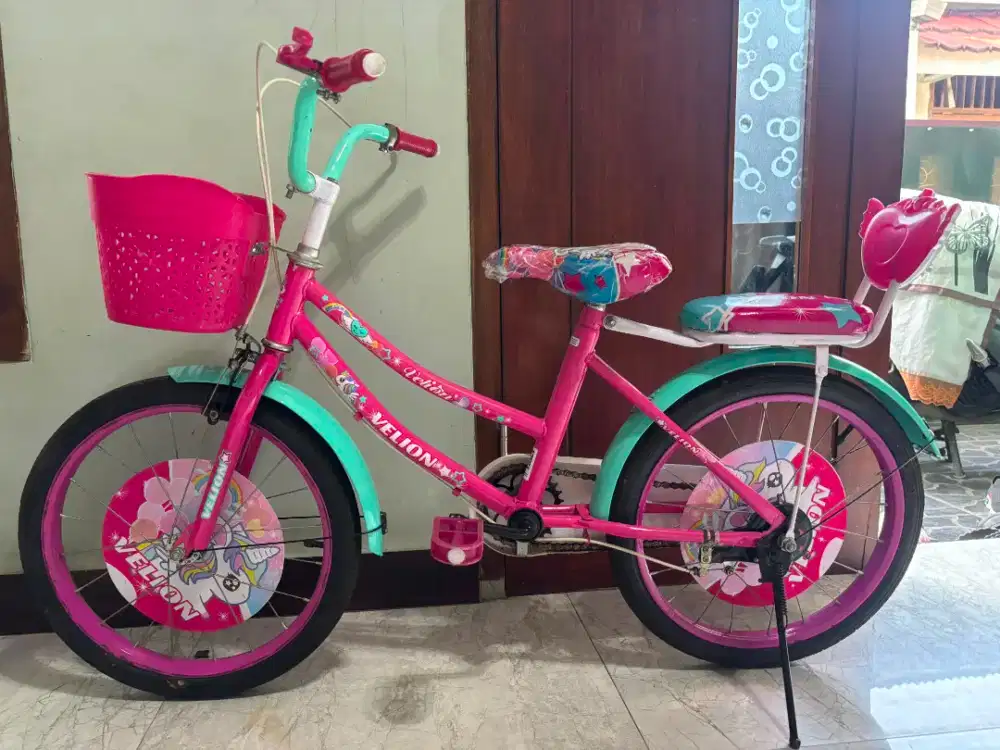 Sepeda Anak Perempuan size 18