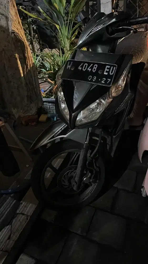 Dijual cepat vario karbu 110 tahun 2010
