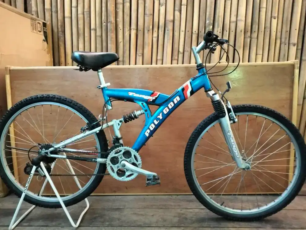 Sepeda Polygon asli