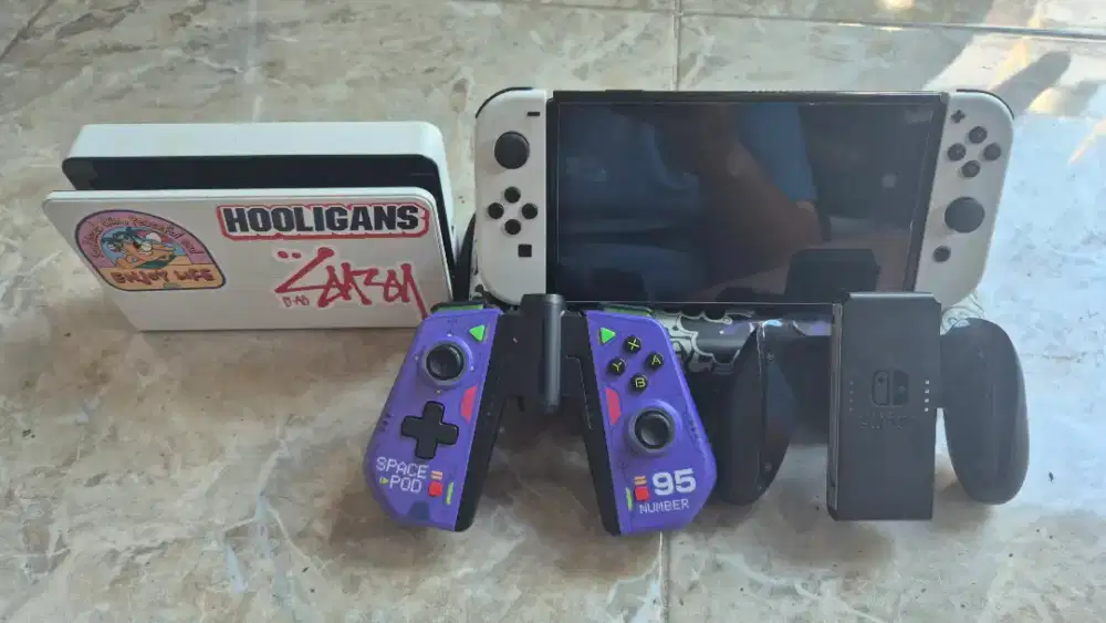 NINTENDO SWITCH OLED SECOND CF W