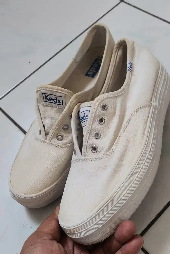 Sepatu keds original