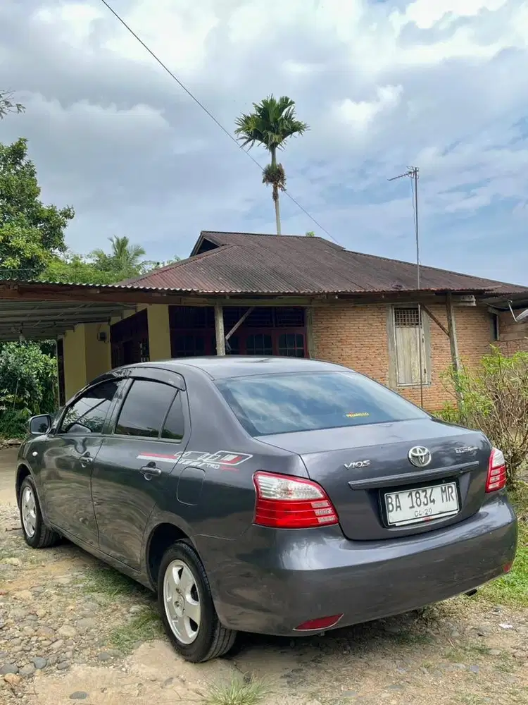 Vios limo manual tahun 2010 mulus