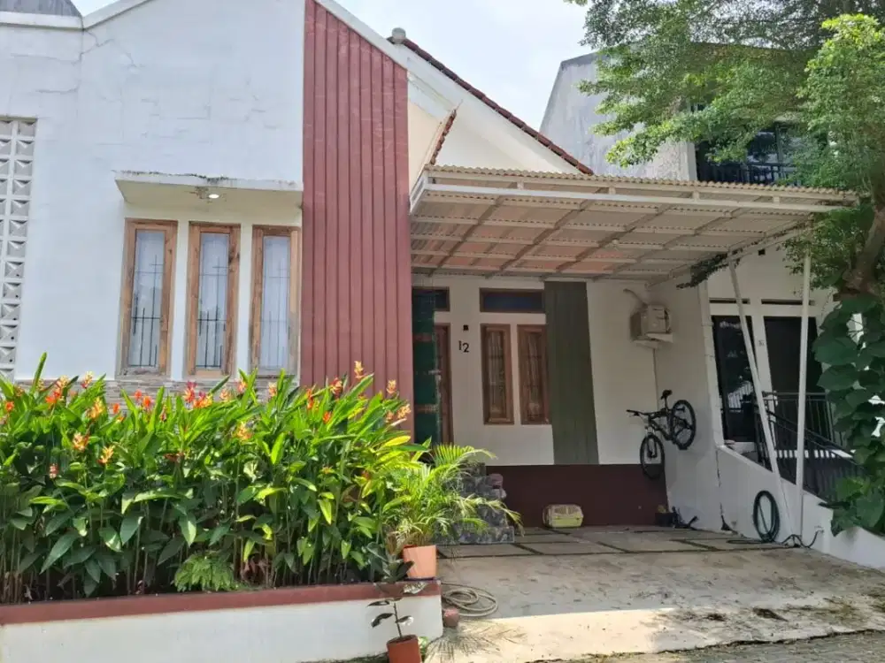 Disewakan  Rumah Cantik & Terawat Furnished Pinehill Nature di BSD Kencana Loka