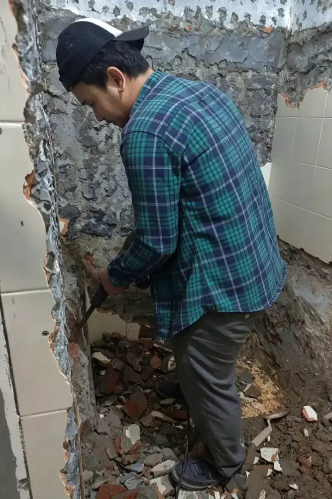 JASA TUKANG BANGUNAN HARIAN DAN BORONGAN
