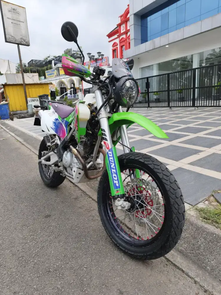 Dijual Istimewa KLX 230 Tahun 2019 Regis 2022 LOW KM