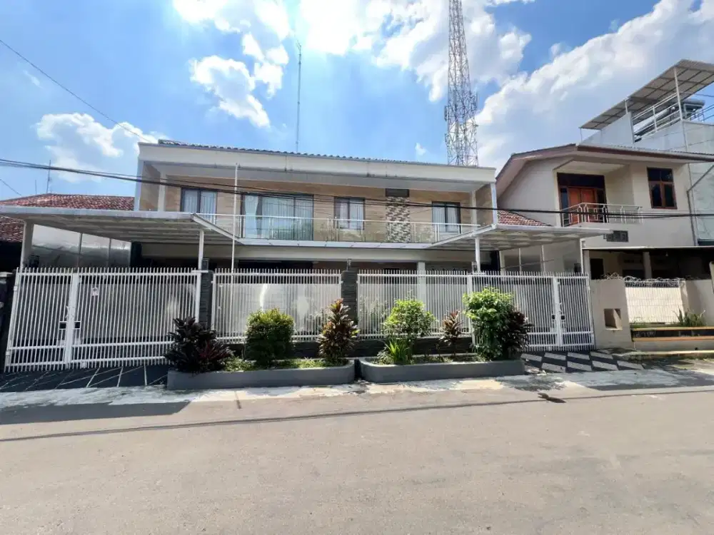 BARU - Kost Nyaman Nana