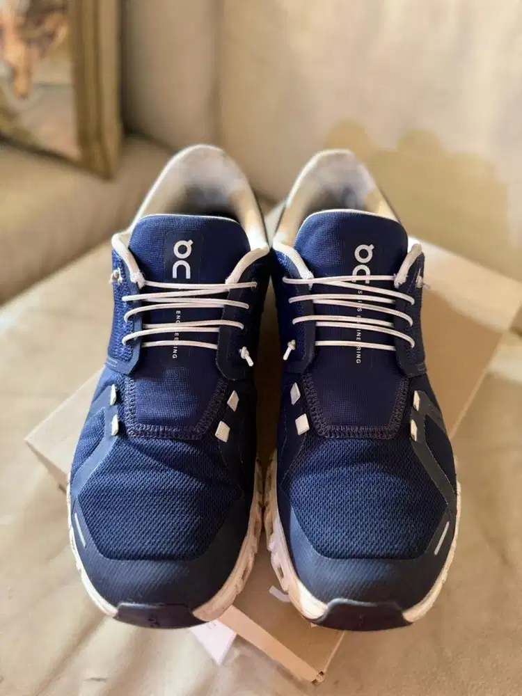on cloud sneakers (size 44/28cm ) midnight color