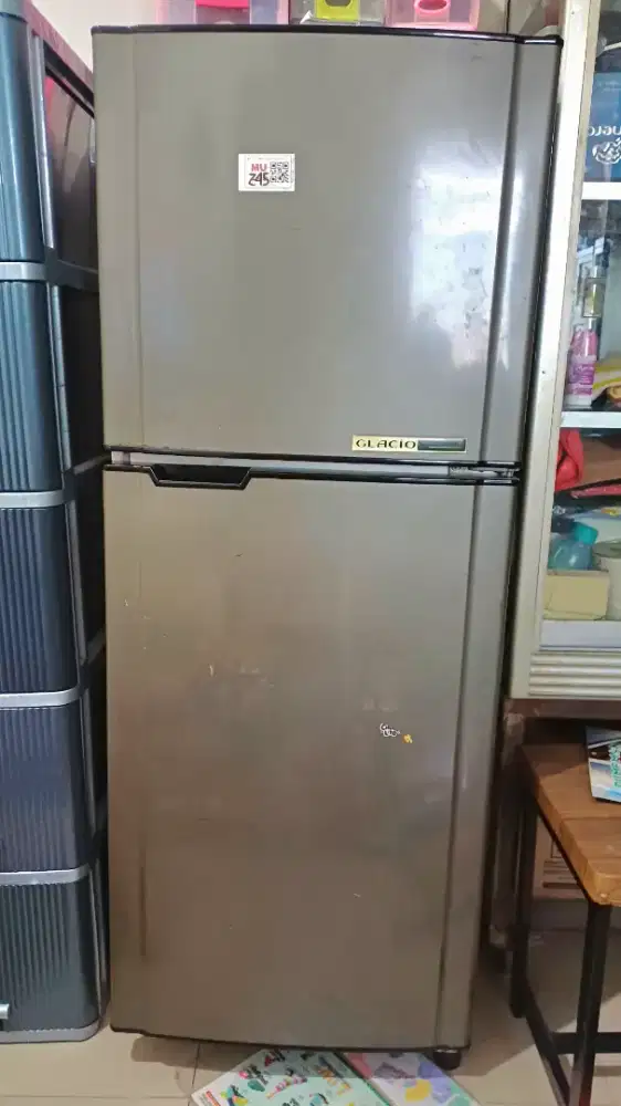 KULKAS TOSHIBA 2 PINTU GLACIO