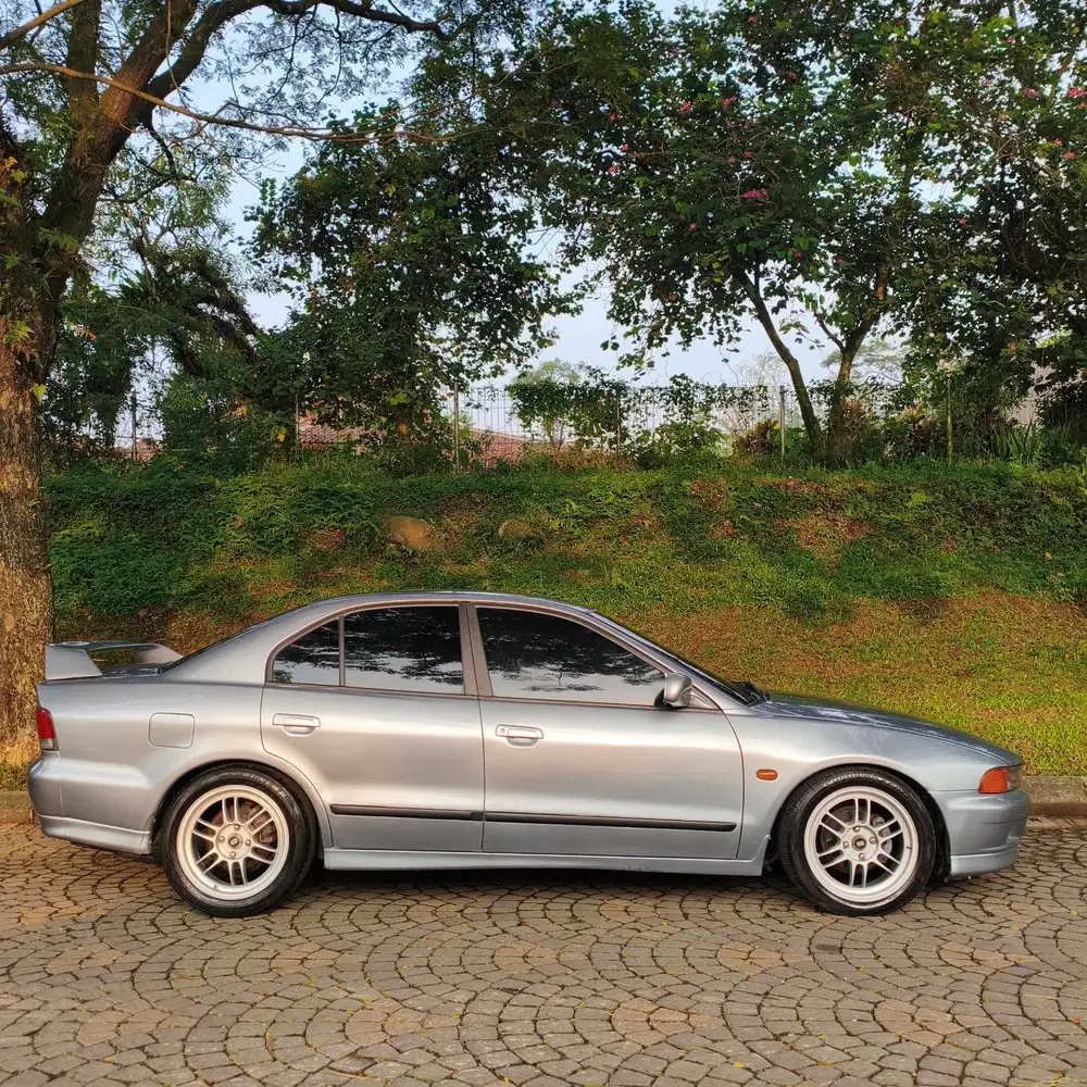 Mitsubishi Galant 2000 Bensin