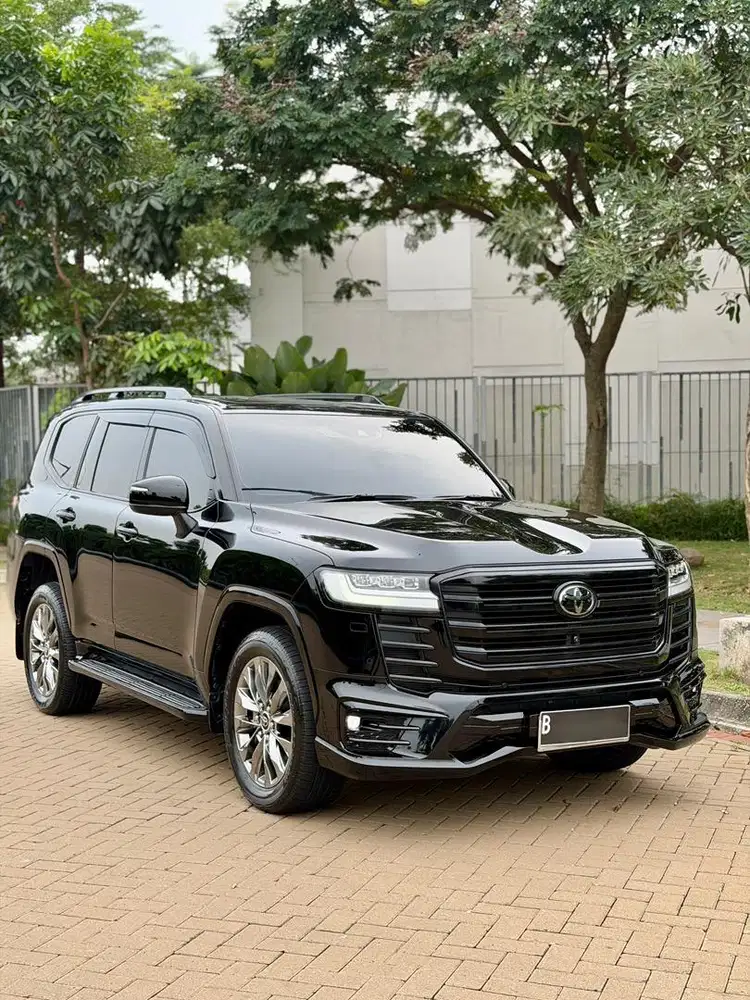 Land Cruiser 300 VXR 2023