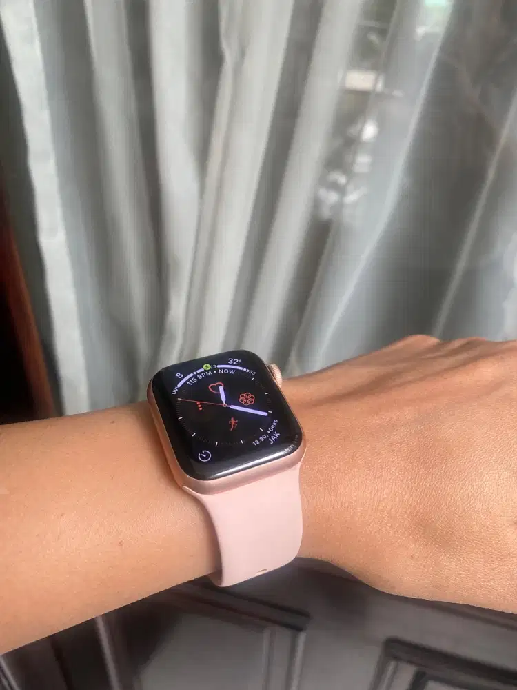 Apple Watch Series 6 GPS 40 MM