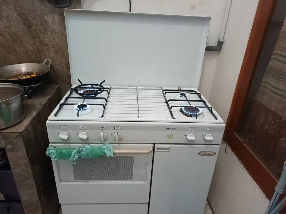Kompor Modena 4 Tungku