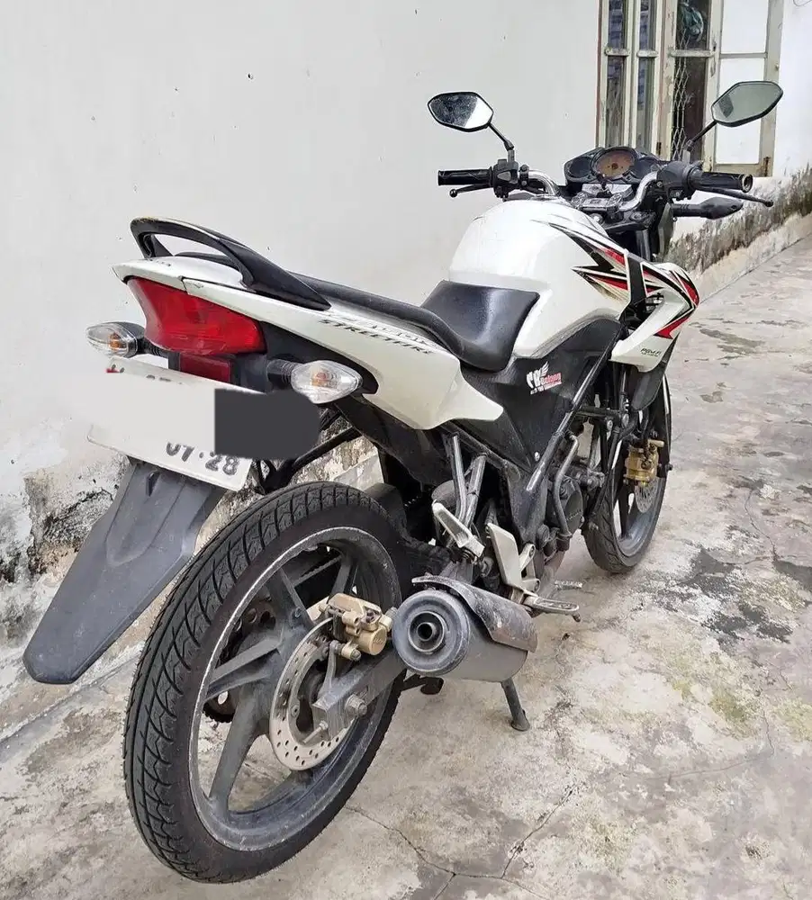HONDA CB150R 2013