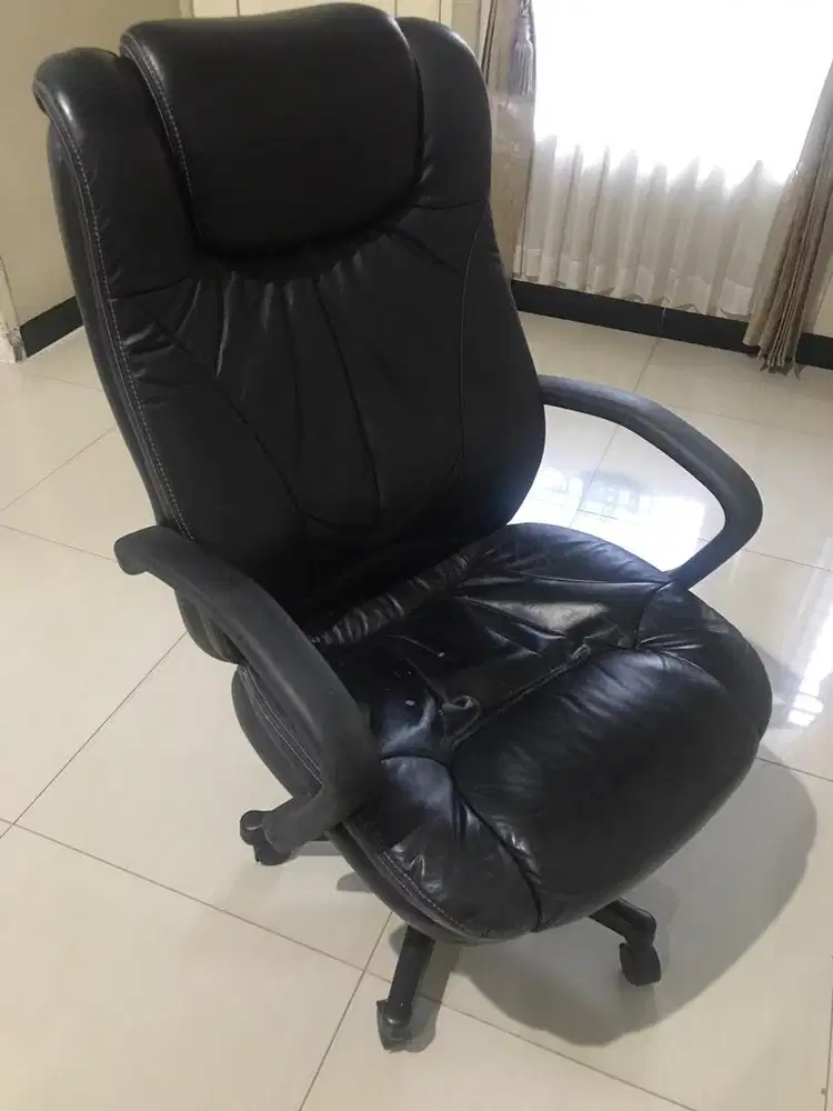 Kursi kulit original