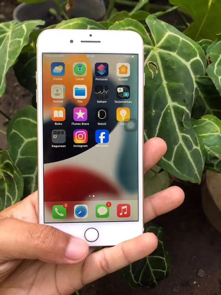 Dijual iphone 7+ ram 128