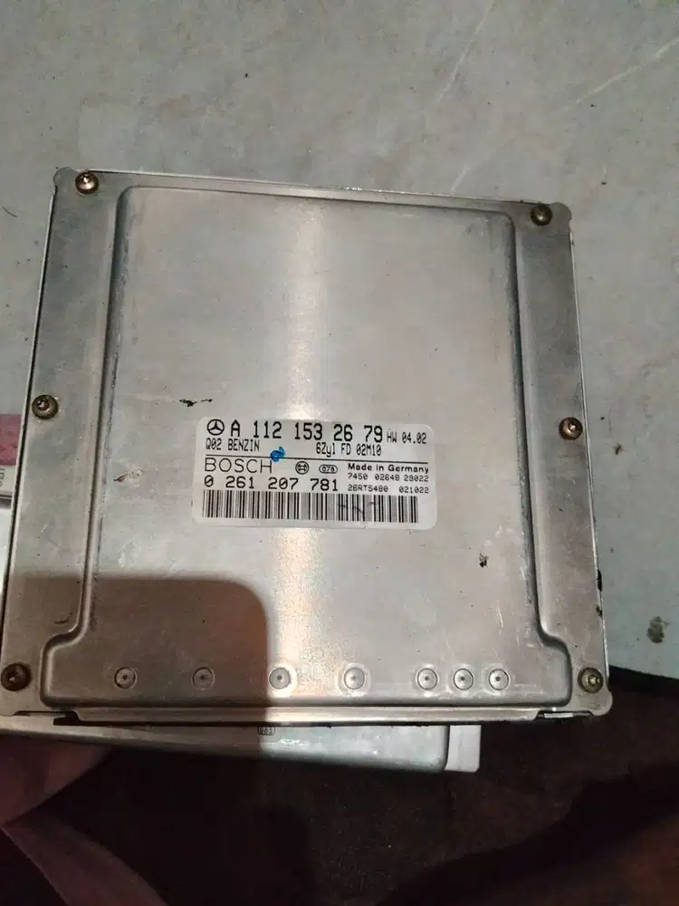 Ecu copotan  mobil mercedes benz E290