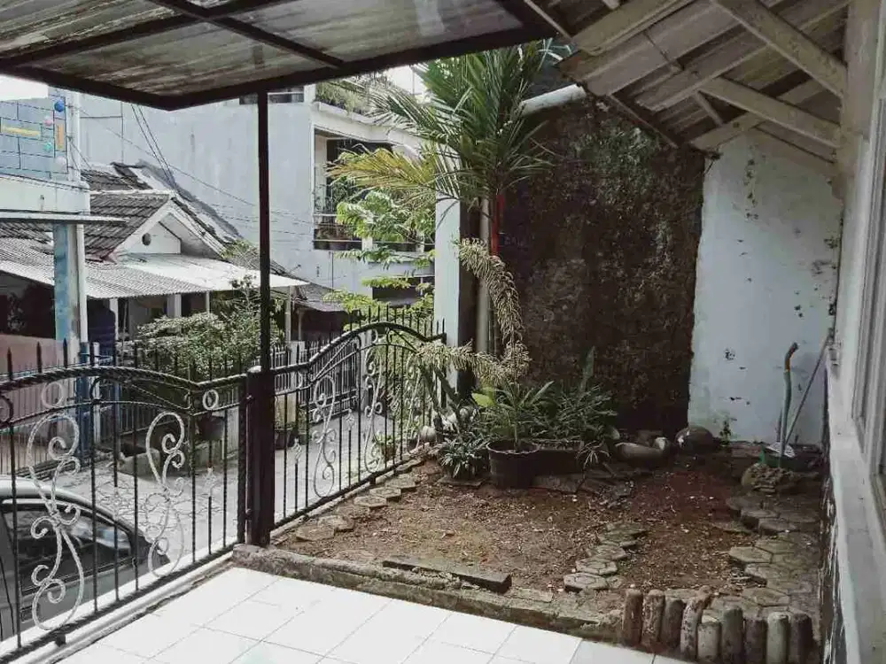 Rumah Bagus Leluasa di Permata Cimahi