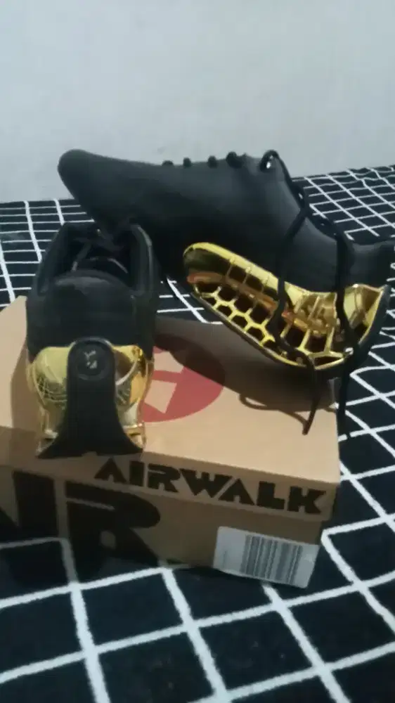Jual Sneaker Puma Ferarri Size 43. 100% Baru
