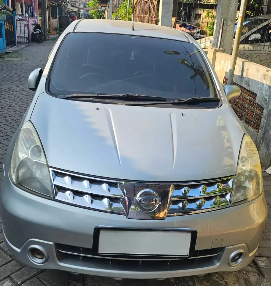 Nissan Livina XR automatic 2008