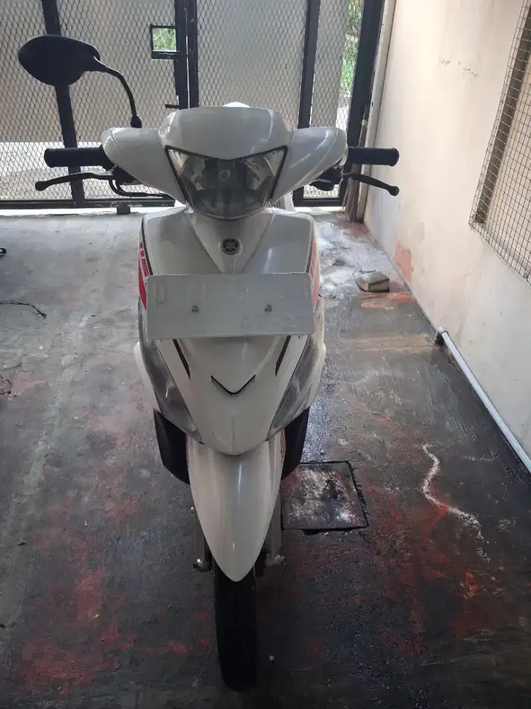 Yamaha Mio J putih
