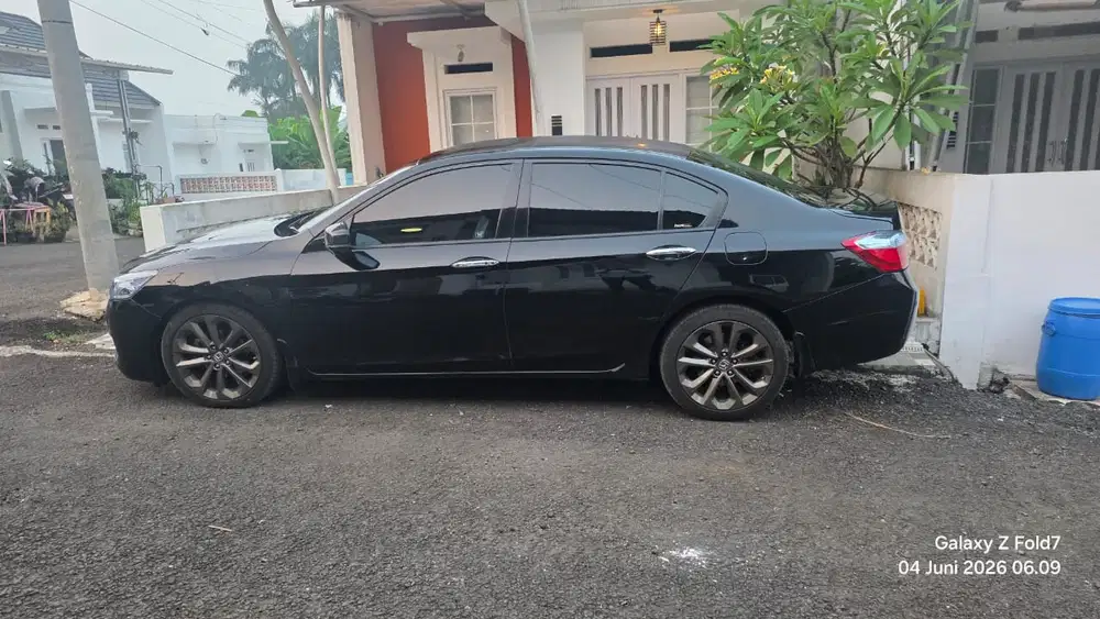Honda Accord 2015 Bensin