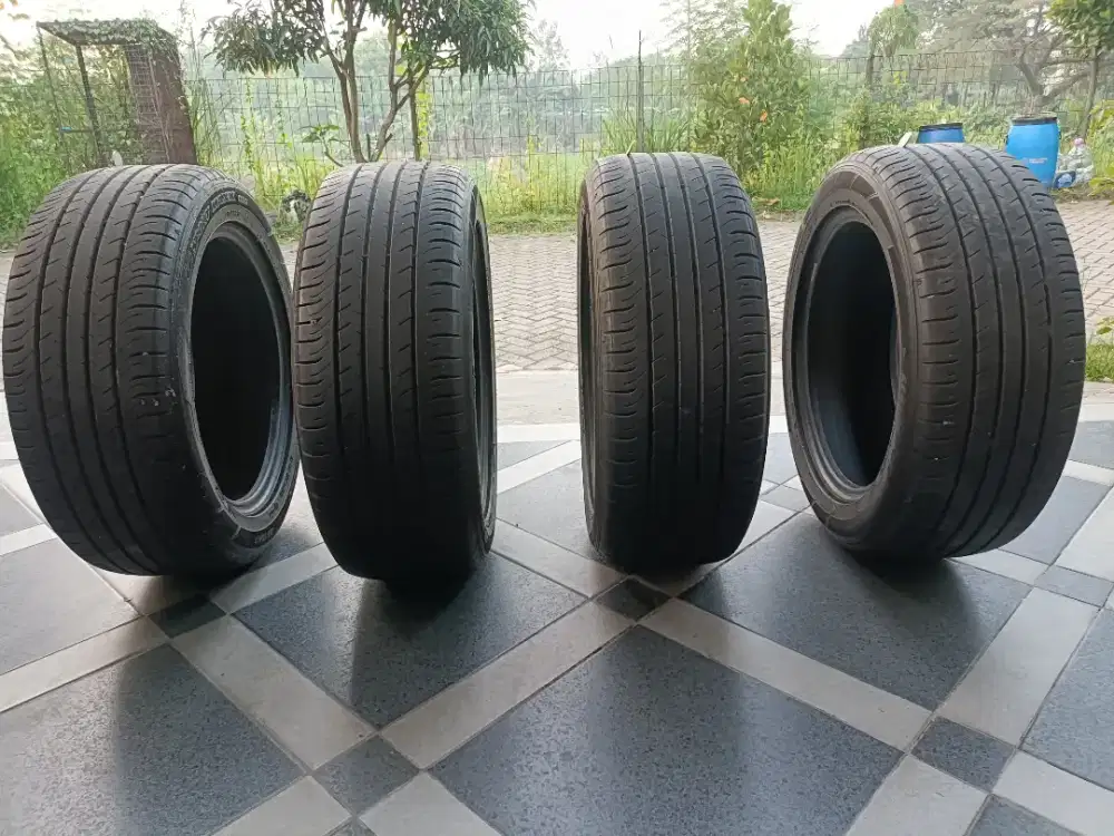 Ban bekas HRV merek Dunlop R17